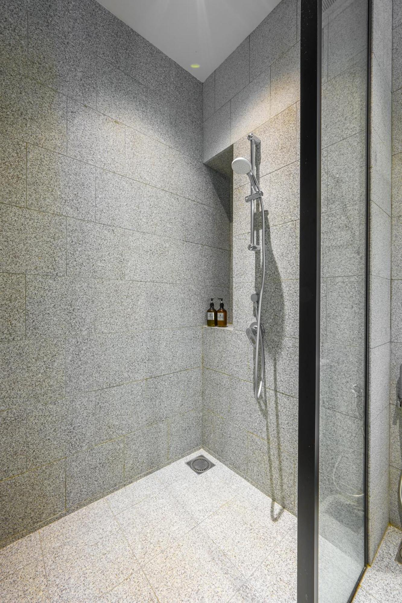 קואלה לומפור Greystone Scarletz Suites מראה חיצוני תמונה
